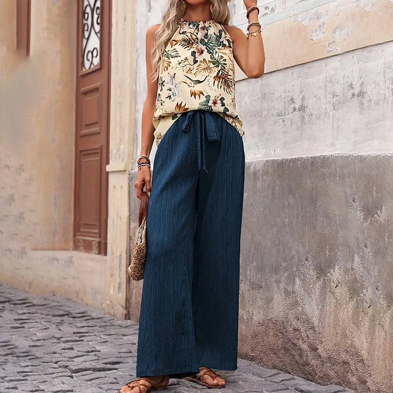 Chic Summer Two-Piece Set – Halter Crop Top & Wide-Leg Pants