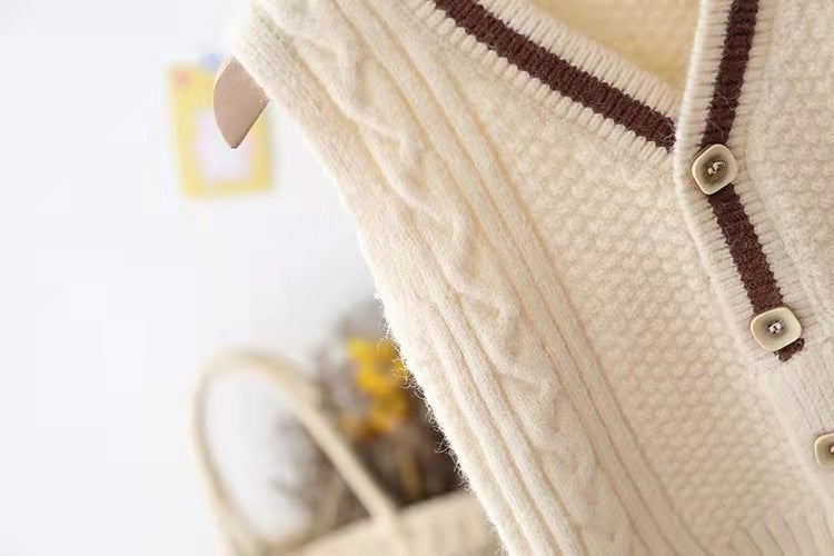Baby Sweater Vest – Soft Knit Outwear for Spring and Autumn