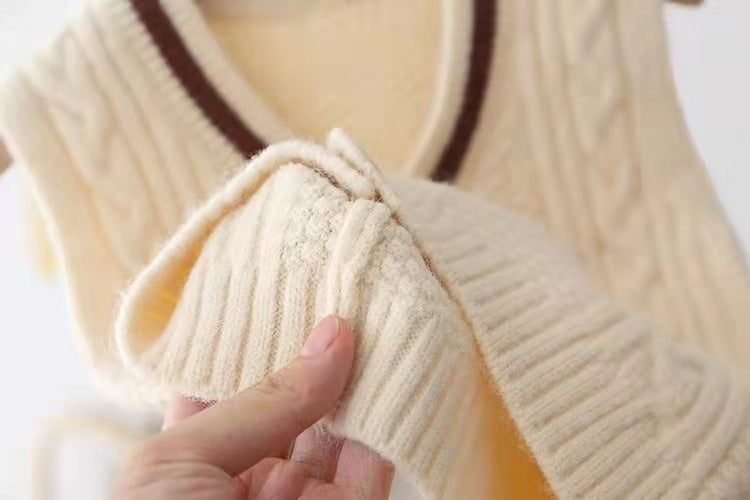 Baby Sweater Vest – Soft Knit Outwear for Spring and Autumn